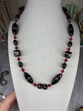 Black Red Art Glass Necklace Beads Jewelry